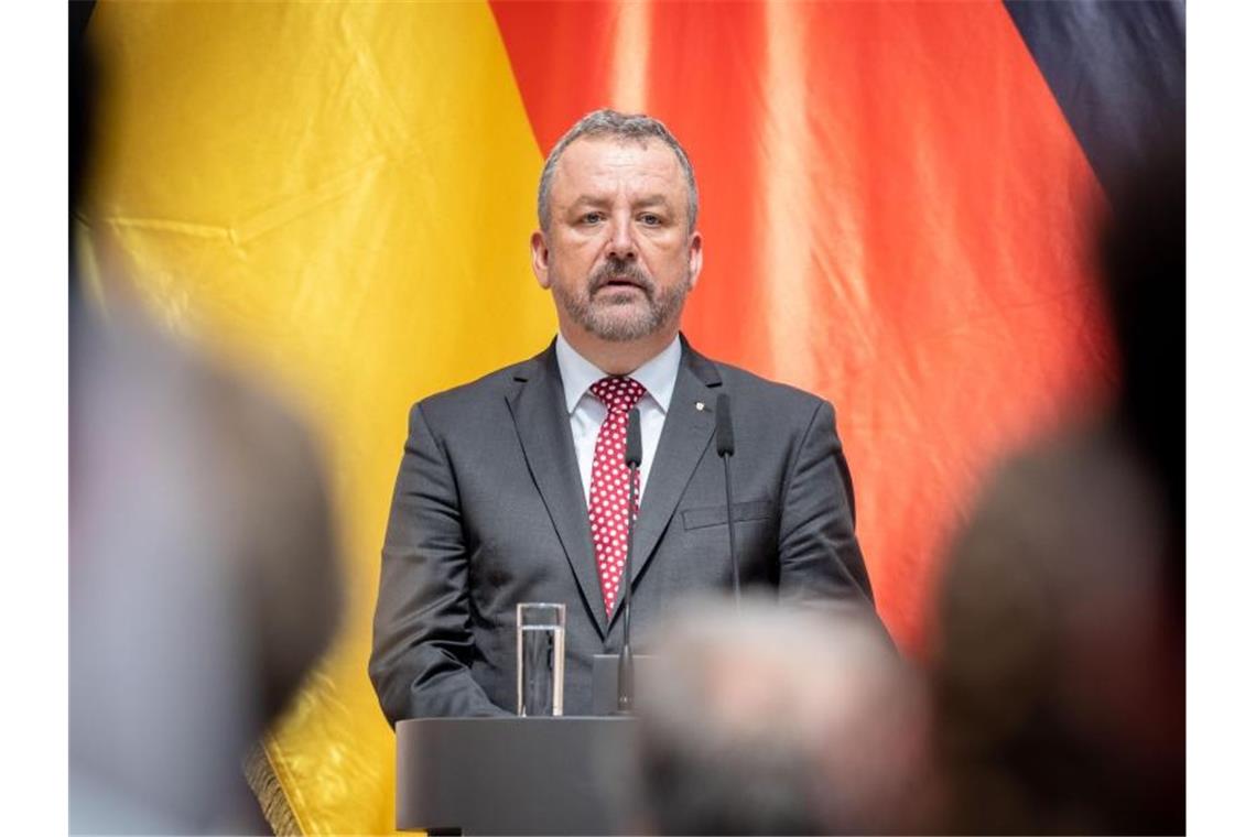 Bernd Fabritius spricht bei einer Veranstaltung. Foto: Kay Nietfeld/dpa/Archivbild