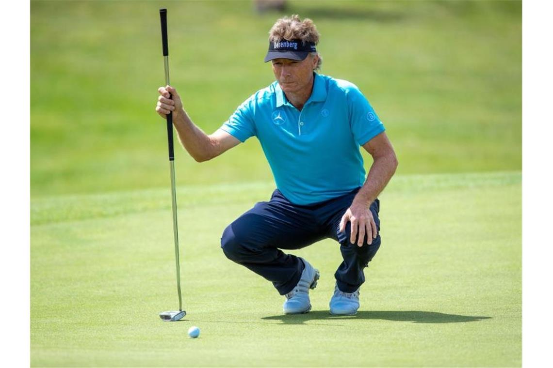 Bernhard Langer ist beim Turnier in Hilton Head Island etwas zurückgefallen. Foto: Jens Büttner/dpa-Zentralbild/ZB