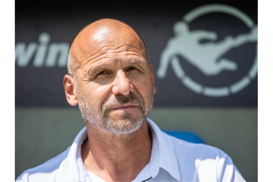 Bernhard Trares, Trainer von Waldhof Mannheim. Foto: Robert Michael/zb/dpa/Archivbild