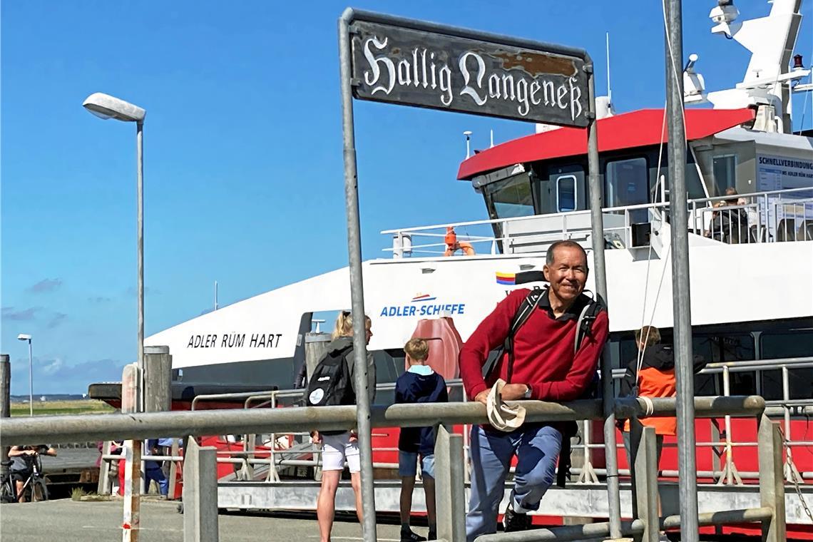 Sie verbringen ihren Urlaub klimafreundlich Bertram Ribbeck hat dieses Jahr mit seiner Frau Urlaub auf der Nordseeinsel Amrum gemacht und von dort aus Ausflüge unternommen. Mit der Fähre sind sie zum Beispiel auf die Hallig Nordmarsch-Langeneß übergesetzt. Fotos: privat