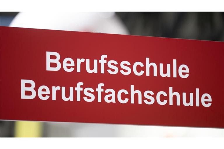 Berufsschullehrer haben mit hoher Arbeitsbelastung zu kämpfen.