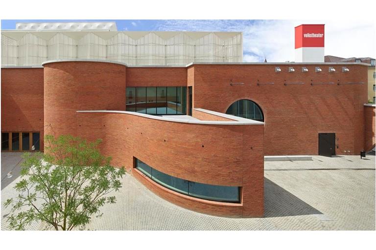 Beschwingt dynamisch: Das Münchner Volkstheater. Der Entwurf von LRO Architekten aus Stuttgart ist einer der Gewinner  des Deutschen Ziegelpreises 2024.