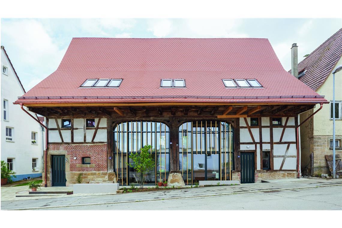 Große Ehre – Stuttgarter Architekten bauen eines der 50 besten Einfamilienhäuser Besondere Anerkennung: „Doppelscheune“ in Tübingen von KO/OK Architektur (Tübingen).