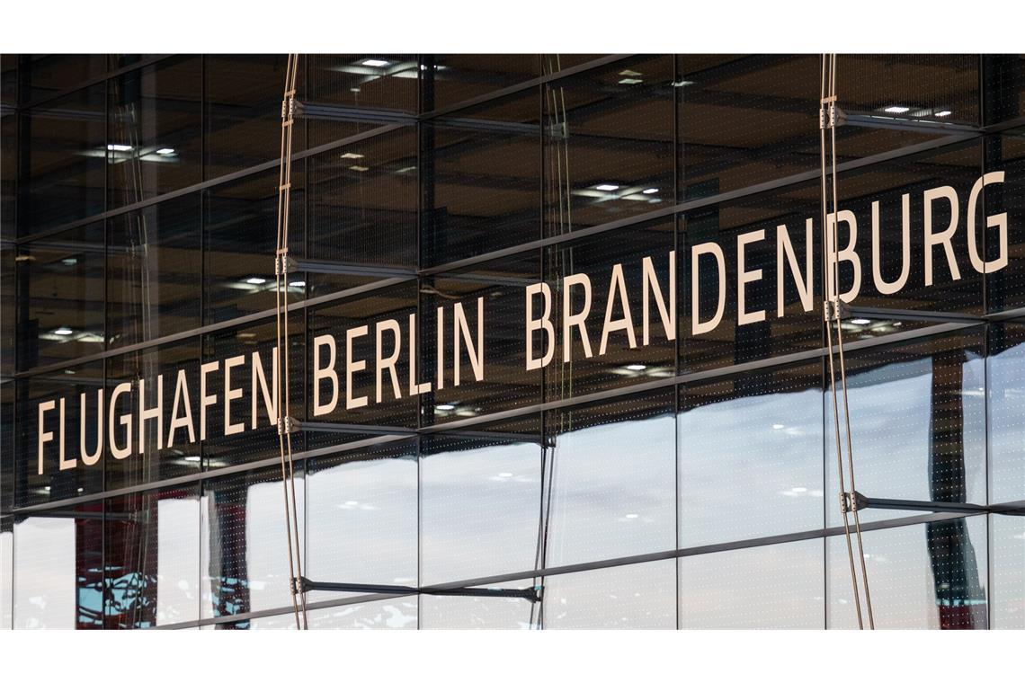 Hauptstadtflughafen BER vorübergehend gesperrt