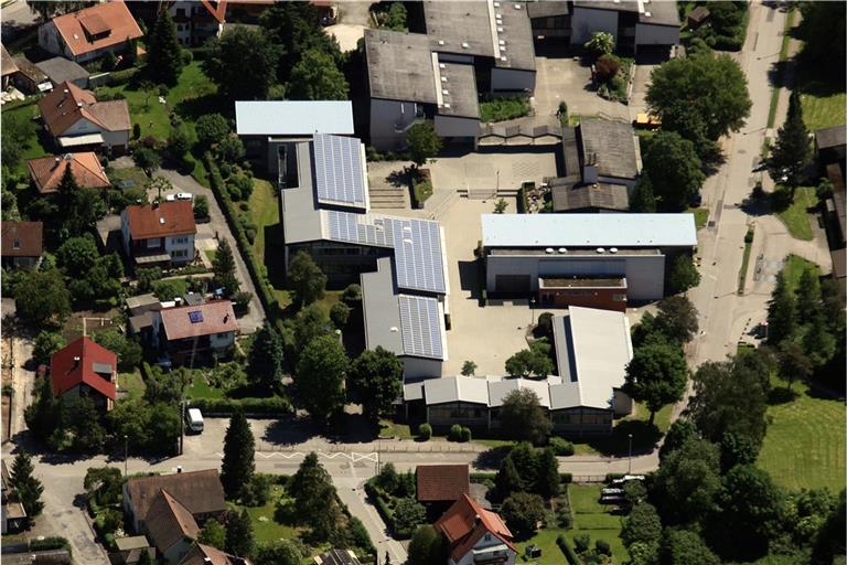 Bessere Effizienz und bessere Ressourcennutzung hin oder her: die Gemeinschaftsschule Sulzbach und die Lautereck-Realschule Sulzbach, die direkt nebeneinanderliegen, werden nicht unter einer gemeinsamen Leitung zusammengeführt. Foto: privat