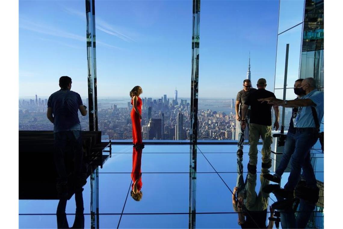 Spektakuläre neue Aussichtsplattform in New York eröffnet Besucher bei der Eröffnung der neuen Aussichtsplattform „Summit One Vanderbilt“ in Manhattan. Foto: Sonia Moskowitz Gordon/ZUMA Press Wire/dpa