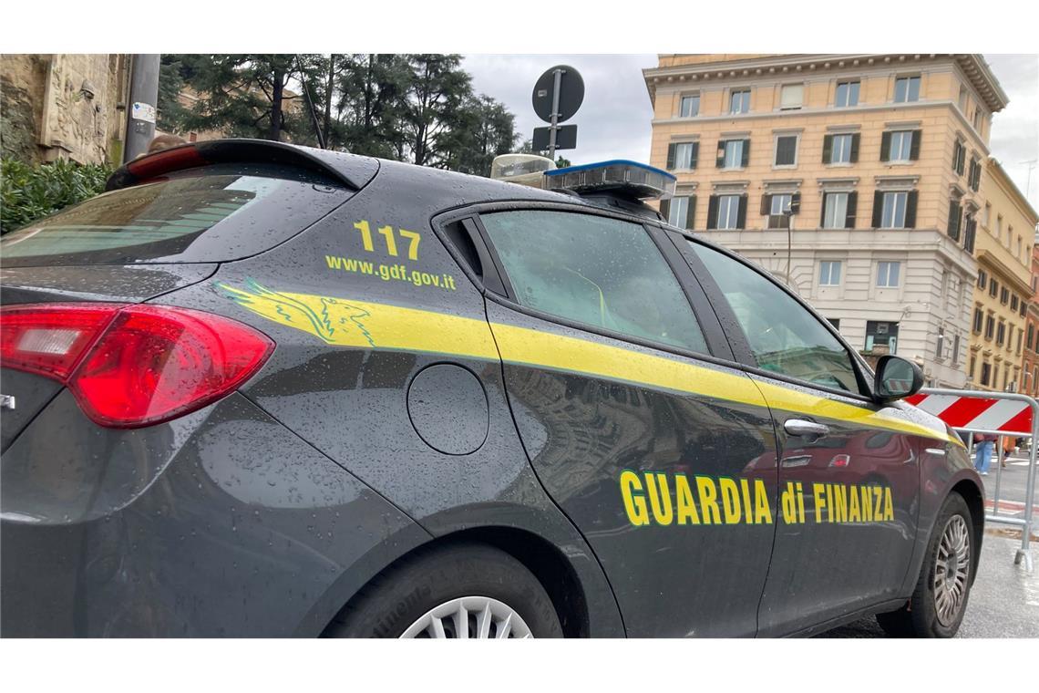 Betroffen sind laut Finanzpolizei unter anderem illegale Zugänge zu kostenpflichtigen Angeboten von mehreren bekannten Streaminganbietern. (Symbolbild)