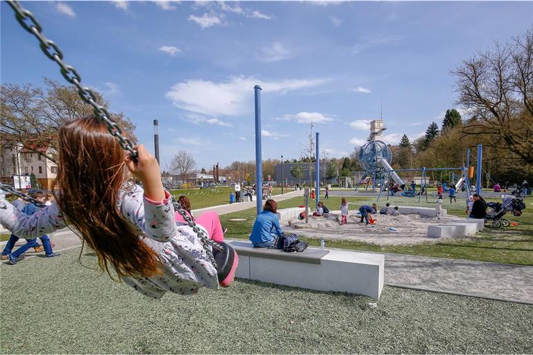 Bewegung tut Kindern gut. Die Annonayanlage ist nicht umsonst so beliebt. Rauchen ist dort aber bald verboten. Foto: Alexander Becher