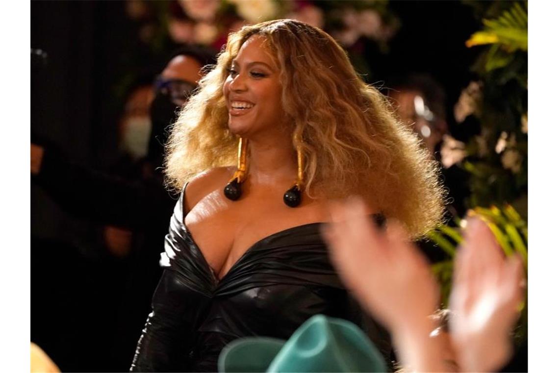 Beyonce wird 40. Per Video haben Hollywoodstars, Musiker, Sportler, Politiker und sogar Amerikas First Lady der Pop-Ikone Beyoncé gratuliert. Foto: Chris Pizzello/Invision/AP/dpa