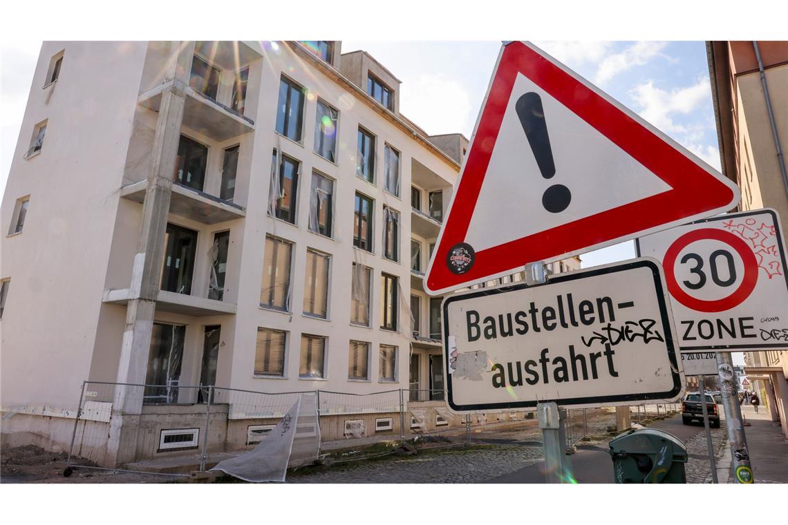 Bezahlbarer Wohnraum ist in vielen Städten knapp. (Symbolbild)