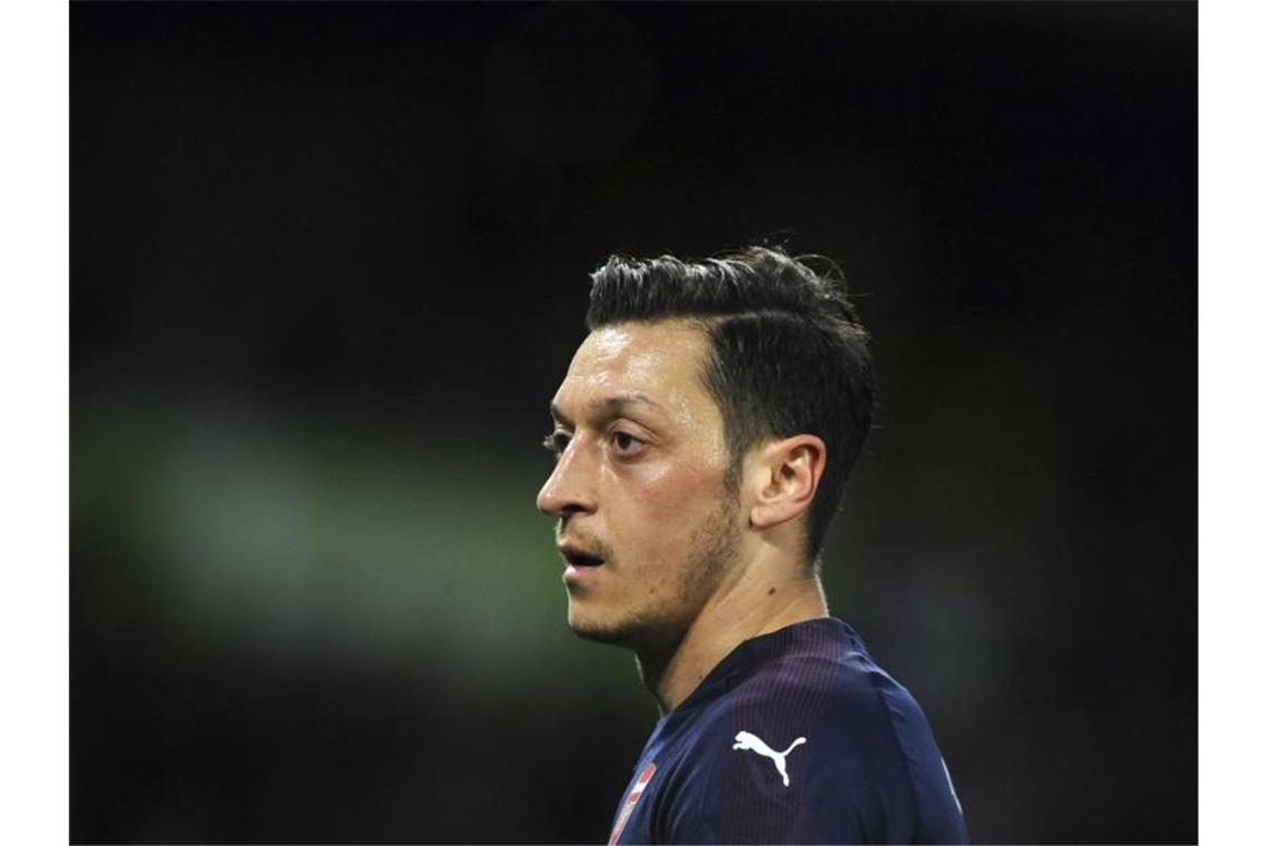 Özil bricht sein Schweigen: „Rassismus war immer da“ Bezeichnet seinen Rücktritt aus der deutschen Nationalmannschaft als richtige Entscheidung: Mesut Özil. Foto: Rui Vieira/AP/dpa