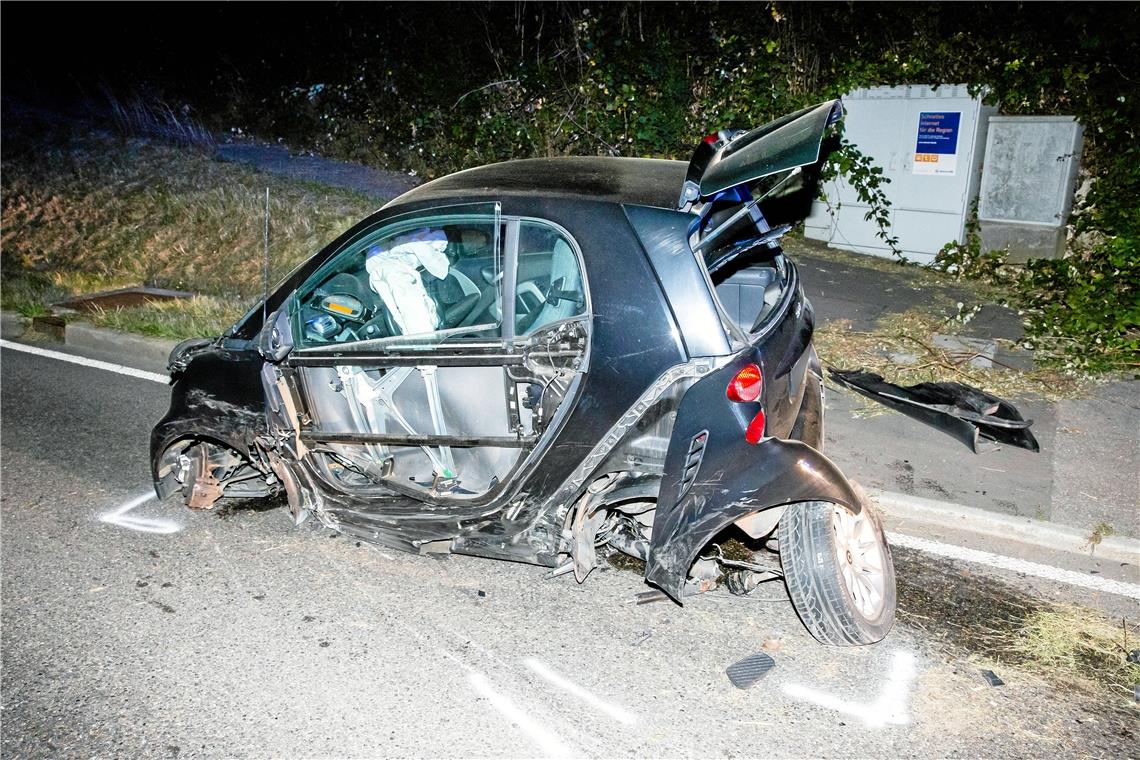 Zwei Verletzte bei Unfall auf der B14