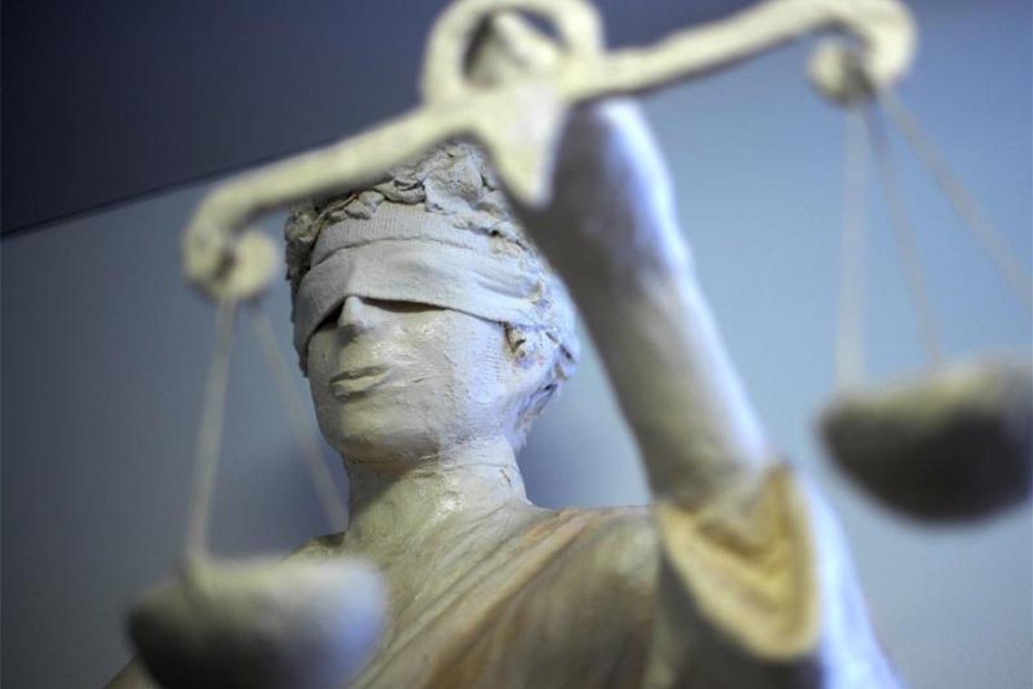 Beim Enkeltrick auf frischer Tat ertappt Beim Enkeltrick auf frischer Tat ertappt