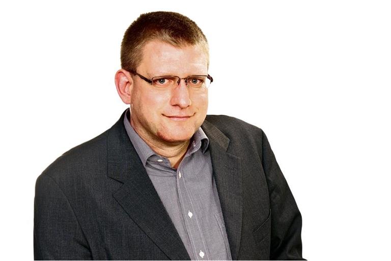 Was der Handball vom Fußball lernen kann