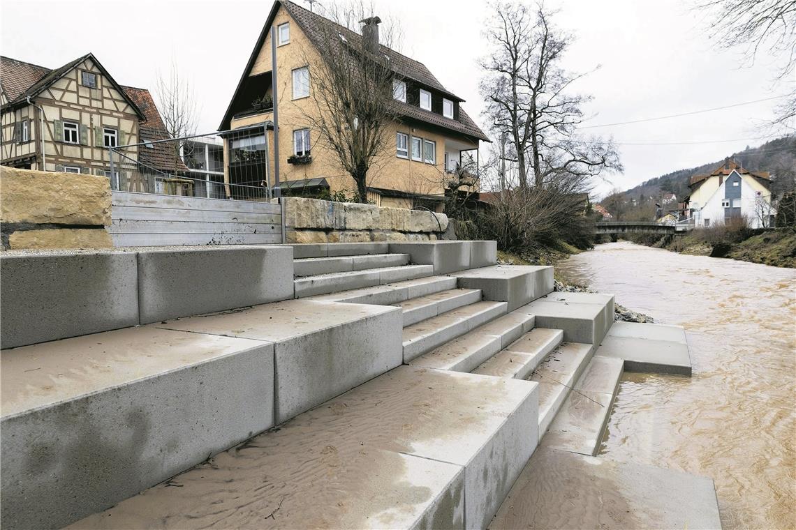 Ziel: Vorbereitet sein auf potenzielle Wassermassen Ziel: Vorbereitet sein auf potenzielle Wassermassen