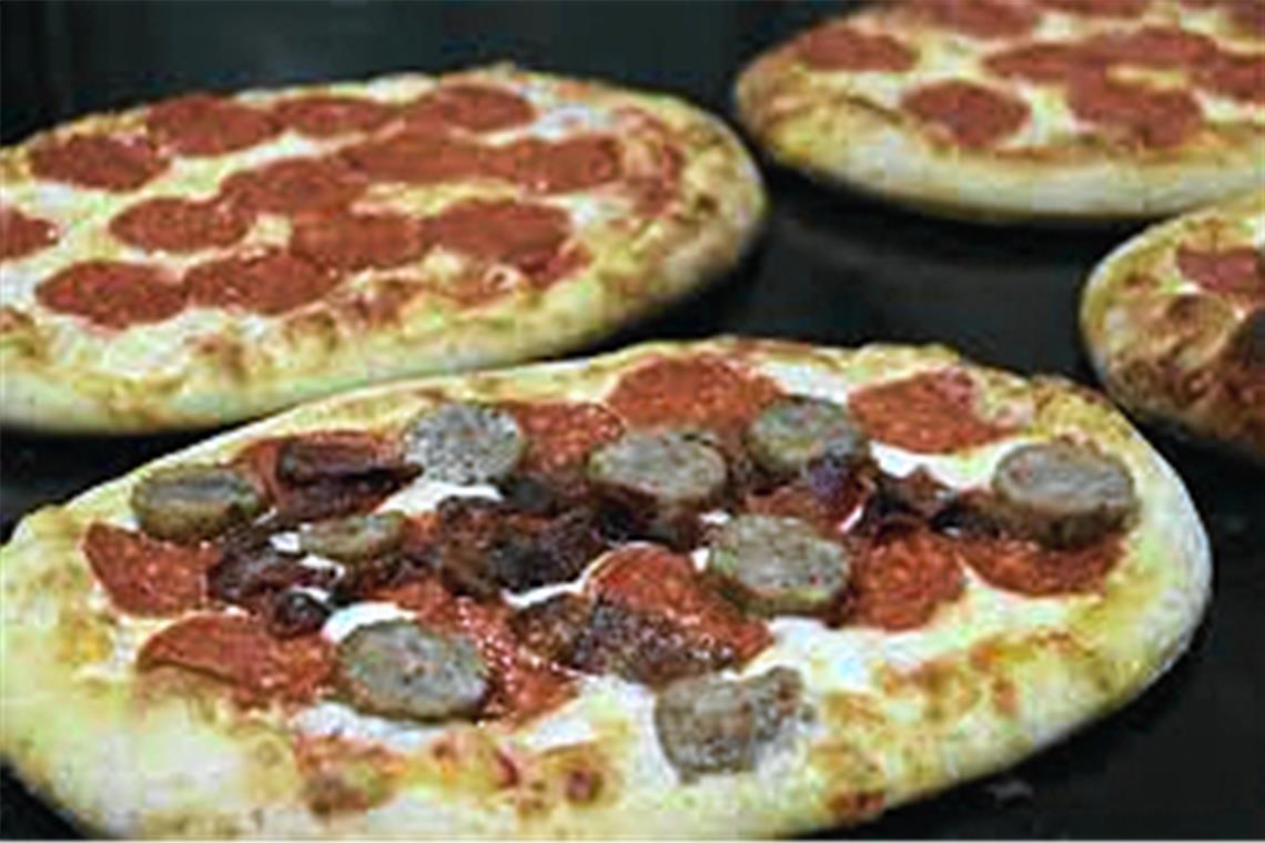 Pizza gebracht, Auto gestohlen Pizza gebracht, Auto gestohlen
