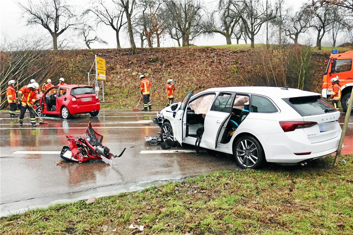 Schwerer Unfall zwischen Steinbach und dem Plattenwald - Rettungshubschrauber im Einsatz