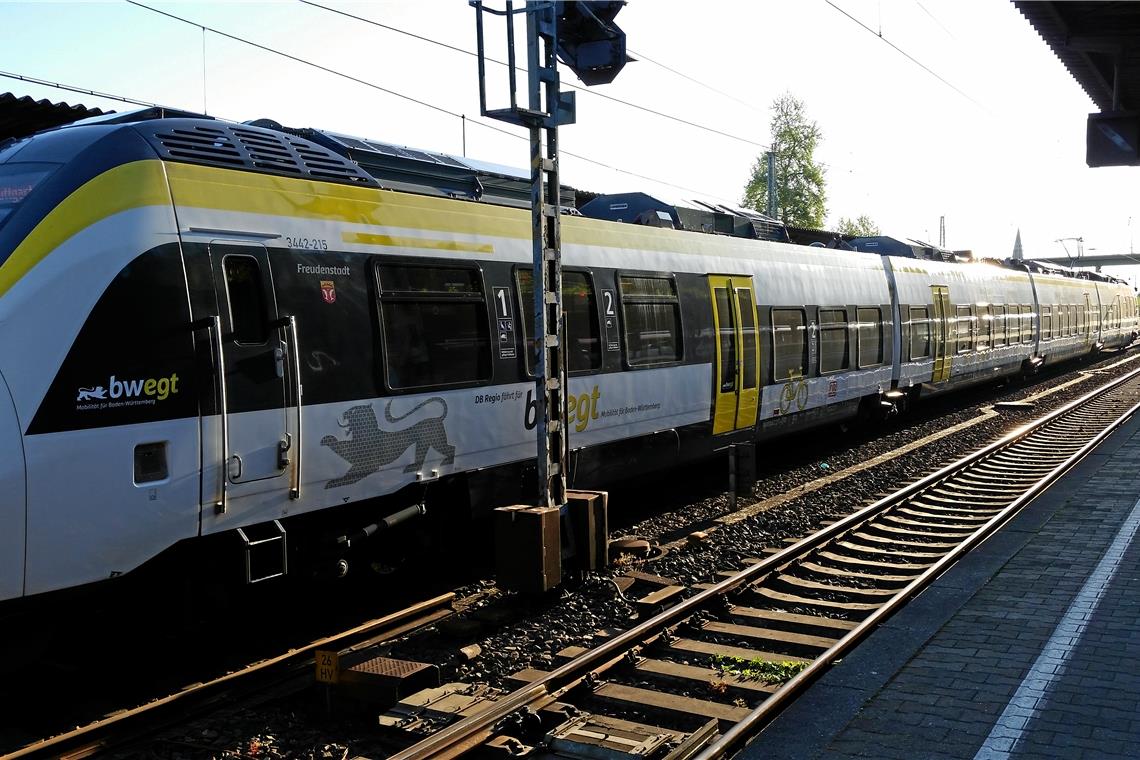 Immer noch zu wenig Züge im Einsatz Immer noch zu wenig Züge im Einsatz