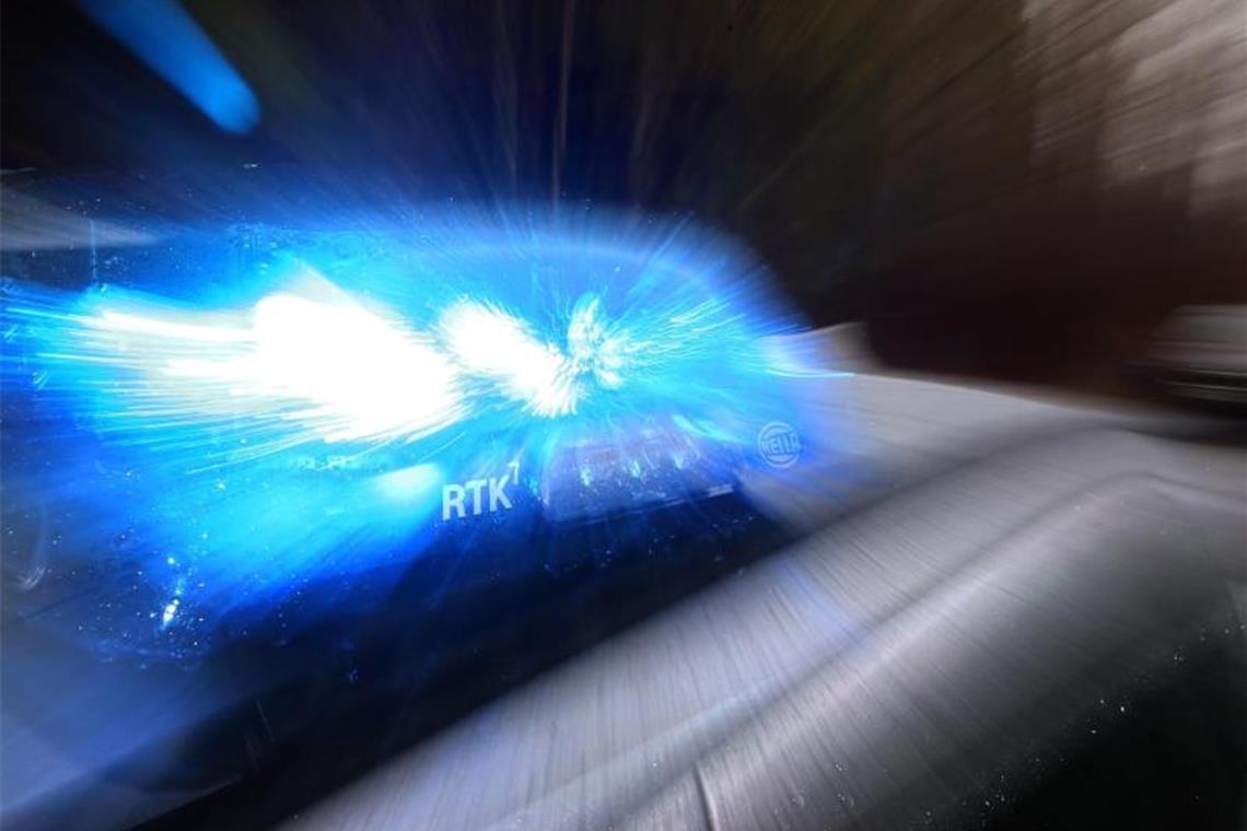 Jugendlicher mit Waffe unterwegs Jugendlicher mit Waffe unterwegs