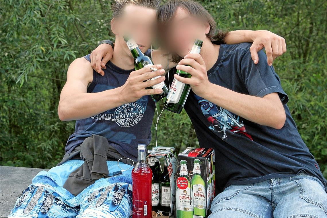 Streit unter Trinkkumpanen artet aus Streit unter Trinkkumpanen artet aus