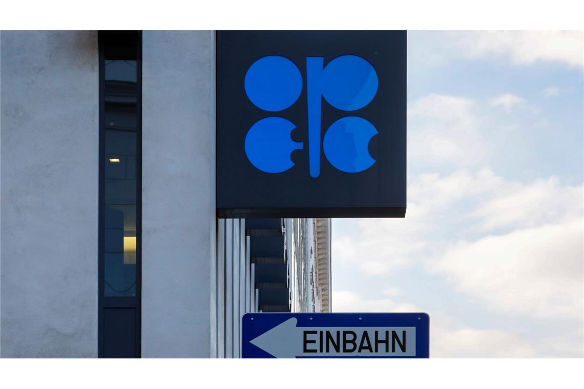 Ölkartell Opec+ verschiebt Produktions-Erhöhung erneut