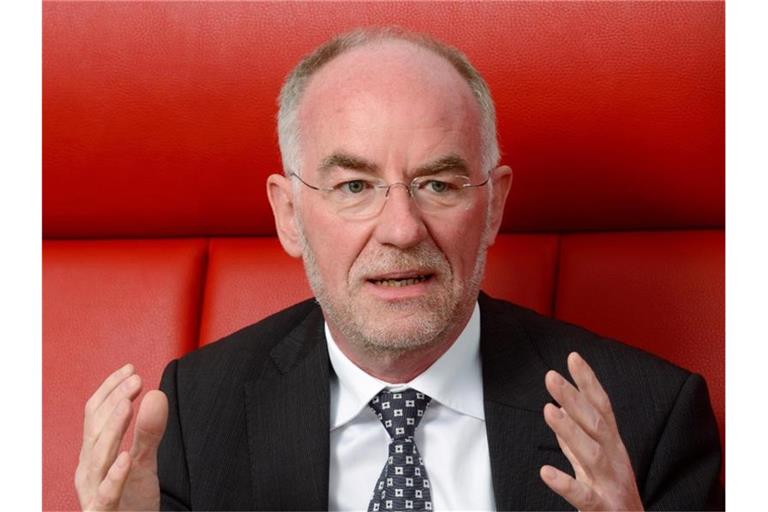 Bildungsdezernent Norbert Brugger. Foto: Bernd Weißbrod/Archivbild