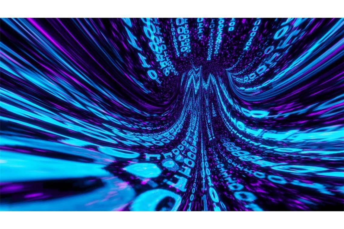 Binärer Tunnel – Binary Code Tunnel: Visuelle KI-Animation aus fließenden Einsen und Nullen (0/1), die einen digitalen Datenfluss oder einen virtuellen Raum simulieren.