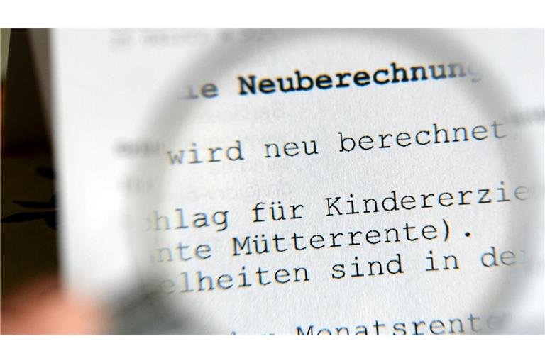 Bis die ausgeweitete Müterrente ausgezahlt wird, dauert es noch.