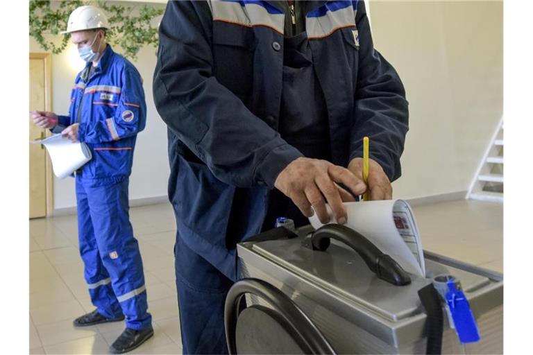 Bis einschließlich Sonntag sind rund 110 Millionen Menschen in Russland aufgerufen, über die Zusammensetzung der neuen Staatsduma abzustimmen. Foto: Alexander Petrov/AP/dpa