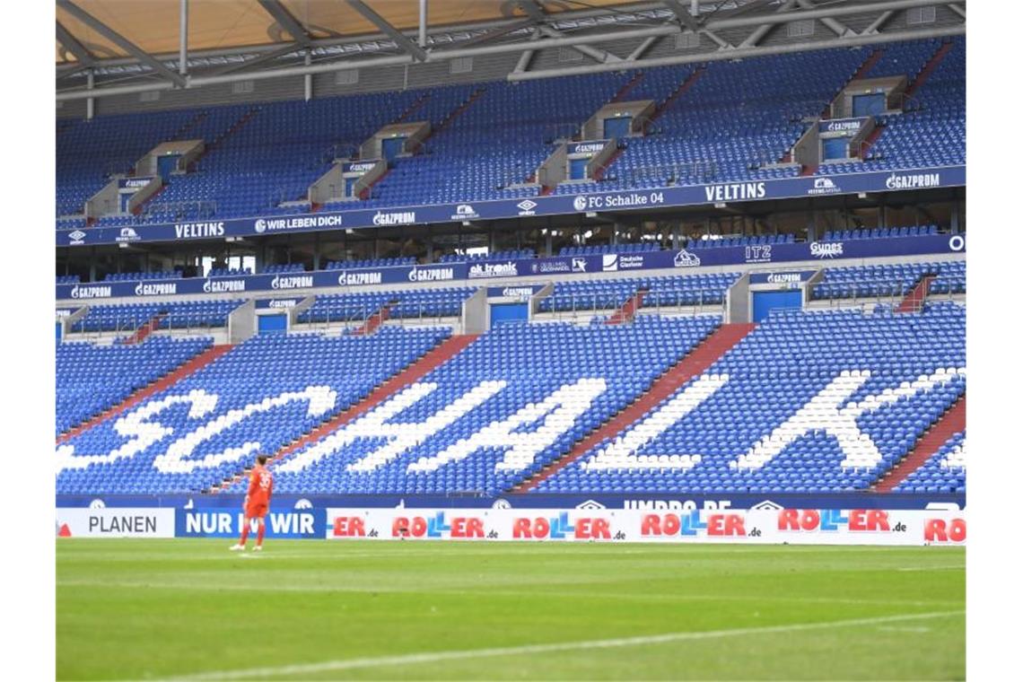 Leere Arenen: Top-Ligen müssen mit Fan-Plänen warten Bis mindestens Ende Oktober wird es keine Zuschauer in den Stadien und Arenen geben. Foto: Bernd Thissen/dpa-Pool/dpa