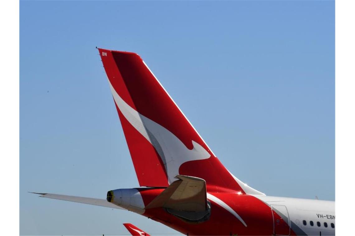 Bis zum 15. November müssen bei Qantas alle Piloten, Flugbegleiter und das Bodenpersonal gegen Corona geimpft sein. Foto: Mick Tsikas/AAP/dpa