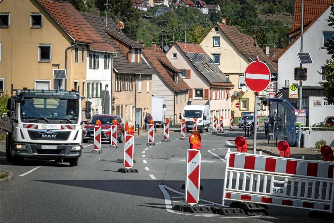 Die B14 in Oppenweiler ist halbseitig gesperrt Bis zum 21. September ist die B14 in Oppenweiler halbseitig gesperrt. Foto: Alexander Becher