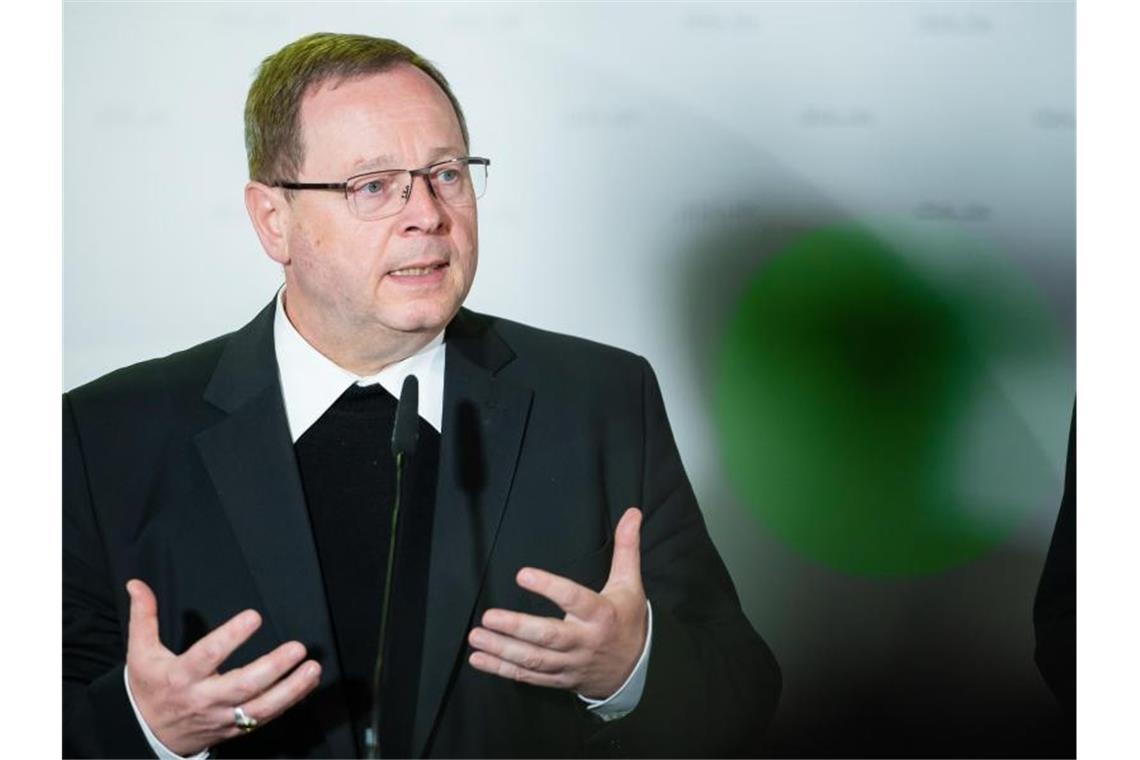 Bischöfe beschließen Grundsätze für Missbrauchsentschädigung Bischof Georg Bätzing: „Nehmen unsere institutionelle Verantwortung noch einmal deutlicher wahr.“. Foto: Andreas Arnold/dpa