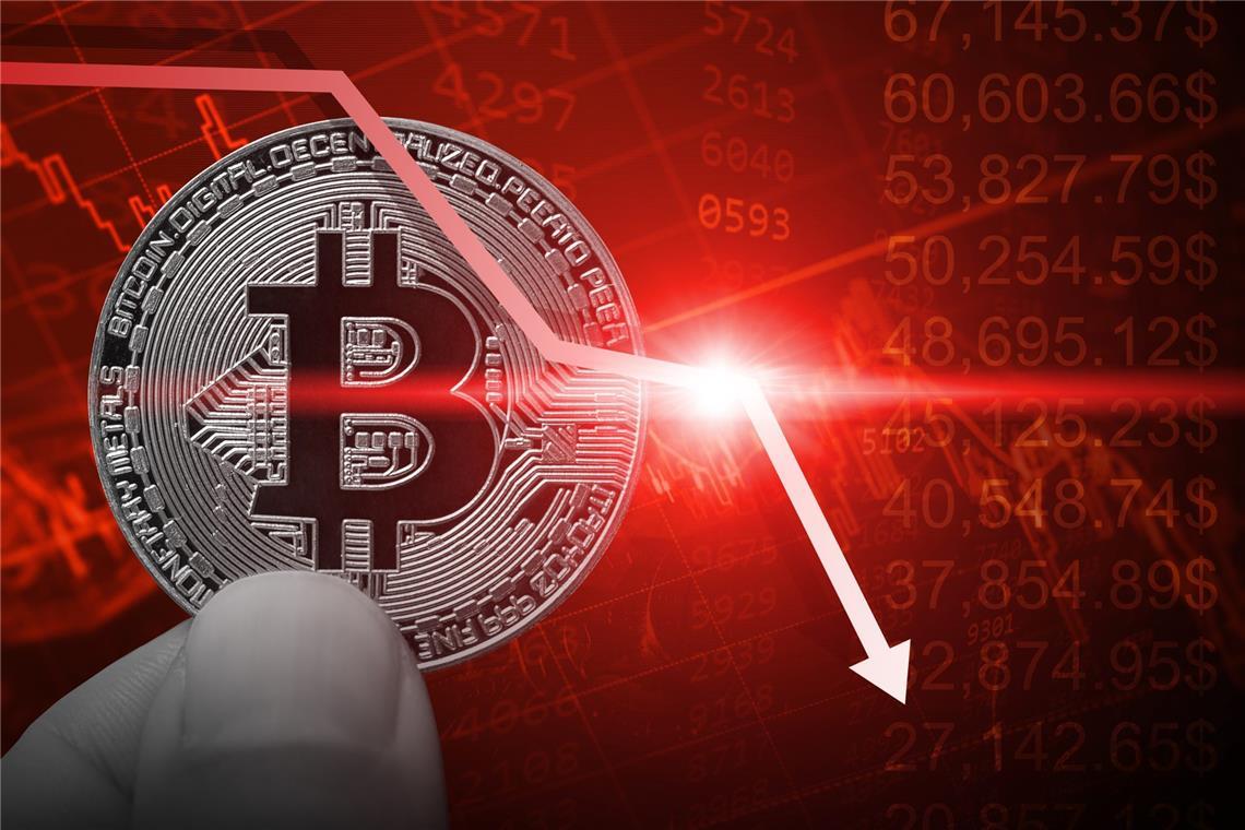 Bitcoin gerät unter Druck und notiert deutlich unter früheren Höchstständen. Der Kurs bleibt volatil und steht im Fokus der Anleger. Was hinter dem jüngsten Rückgang steckt.