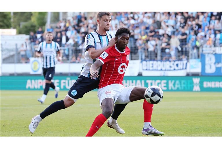 Bittere Niederlage für David Tomic und das restliche Team der Stuttgarter Kickers.