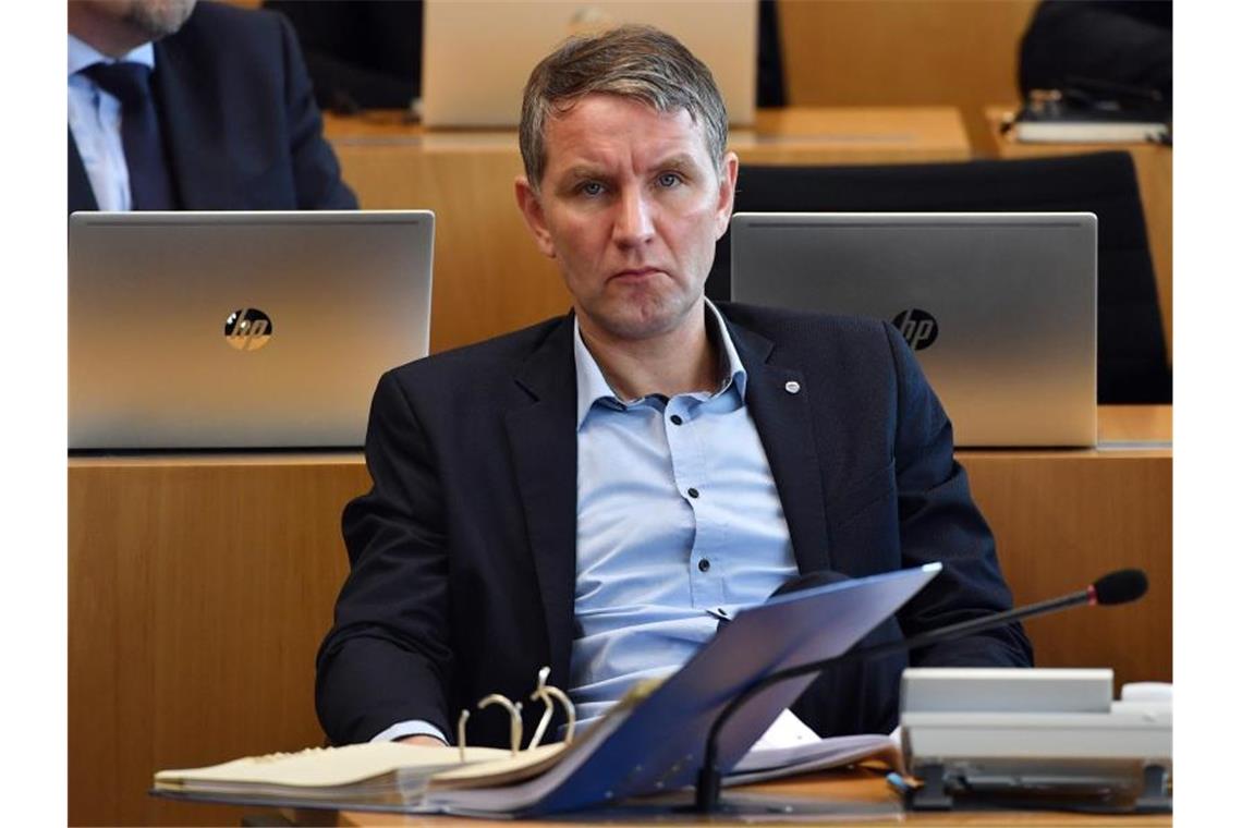 Verfassungsschutz stuft AfD-„Flügel“ als rechtsextrem ein Björn Höcke, AfD-Fraktionschef von Thüringen, im Plenarsaal des Thüringer Landtages. Foto: Martin Schutt/dpa-Zentralbild/dpa