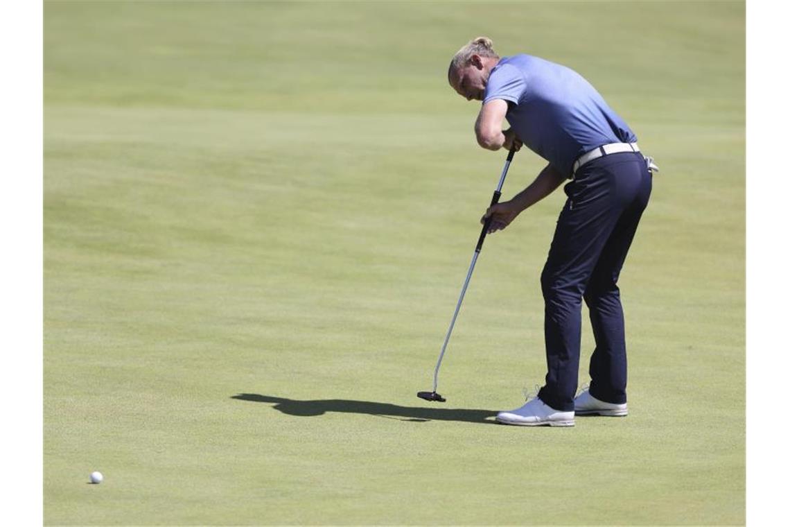 Bleibt bei den British Open auf Top-Ten-Kurs: Marcel Siem. Foto: Ian Walton/AP/dpa