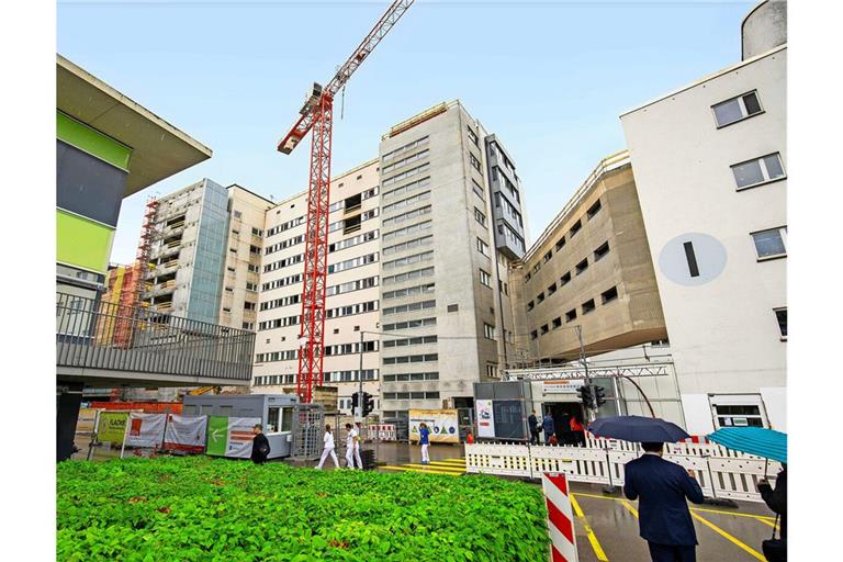 Bleibt bis zum Jahr 2033 eine Großbaustelle: das Katharinenhospital in der Stadtmitte.