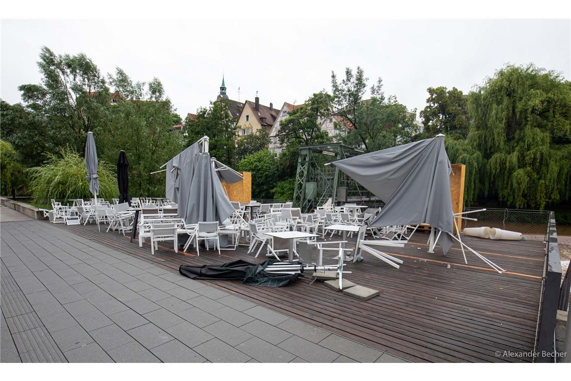 Bleichwiese, kein Hochwasser, leichte Schäden durch den Wind