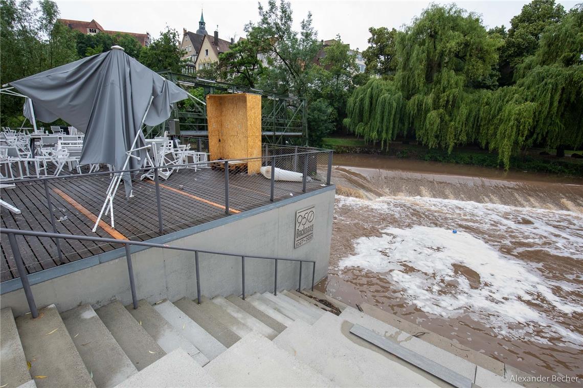 Bleichwiese, kein Hochwasser, leichte Schäden durch den Wind