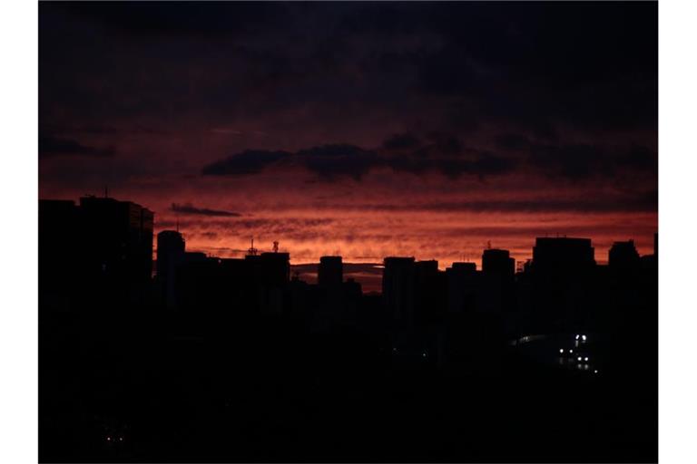 Blick auf Caracas: Venezuela ist von einem massiven Stromausfall betroffen. Foto: Rafael Hernandez