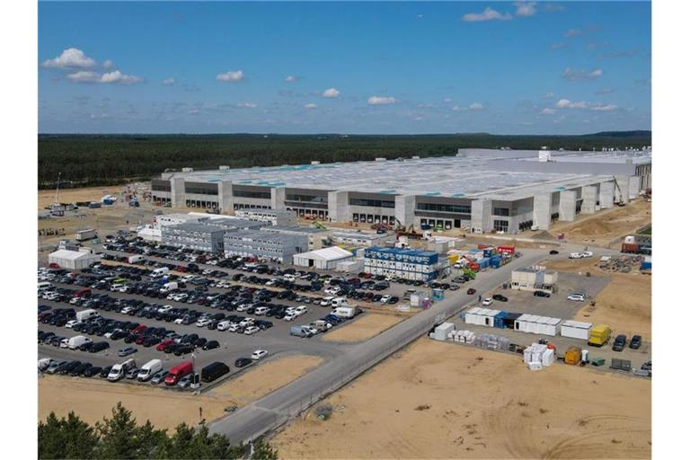 Blick auf das Baugelände der Tesla-Autofabrik östlich von Berlin. Foto: Patrick Pleul/dpa-Zentralbild/dpa