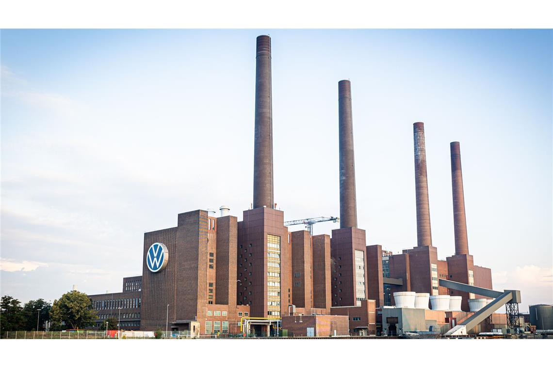 Gewinn bei VW 2025 um knapp die Hälfte eingebrochen