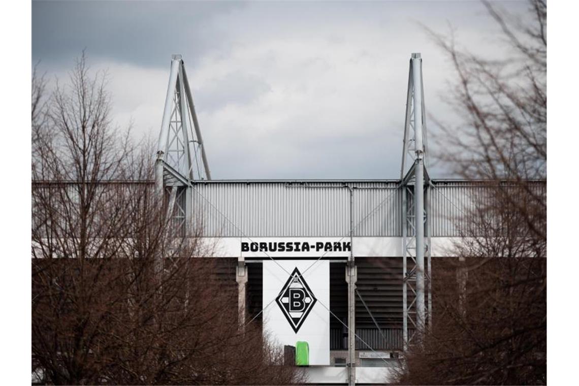 Blick auf den Borussia-Park. Foto: Fabian Strauch/dpa/Archivbild
