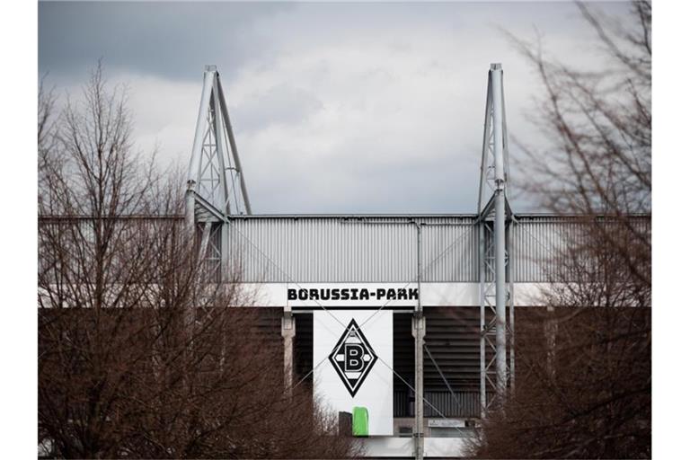 Blick auf den Borussia-Park. Foto: Fabian Strauch/dpa/Archivbild