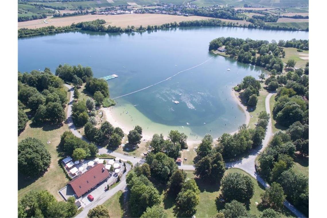 Blick auf den Breitenauer See. Foto: Sebastian Gollnow/dpa/Archivbild