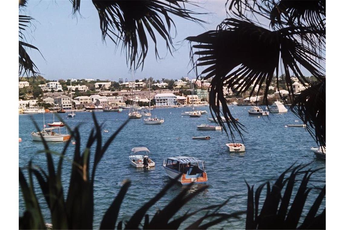 EU streicht Steueroasen-Liste zusammen Blick auf den Jachthafen von Hamilton, der Hauptstadt der Bermuda-Inselgruppe. Die EU hat Bermuda von der schwarzen EU-Liste der Steueroasen gestrichen. Foto: Horst Ossinger