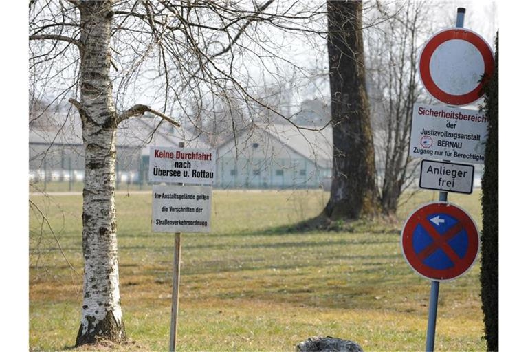 Blick auf die Justizvollzugsanstalt in Bernau am Chiemsee. Foto: picture alliance / dpa