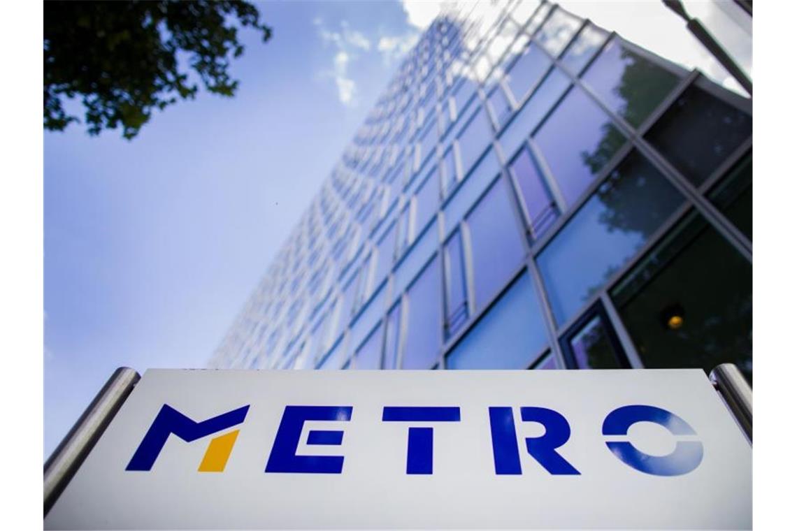 Metro verkauft China-Geschäft Blick auf die Konzernzentrale der Metro AG in Düsseldorf. Foto: Rolf Vennenbernd/dpa