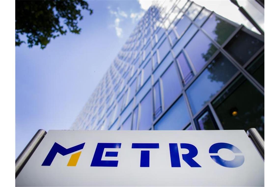 Tschechische Kretinsky-Holding wird größter Metro-Aktionär Blick auf die Konzernzentrale der Metro AG in Düsseldorf. Foto: Rolf Vennenbernd/dpa